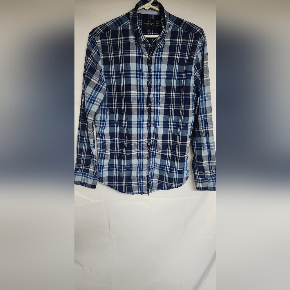 American Eagle Outfitters Navy and Light Blue Plaid Shirt